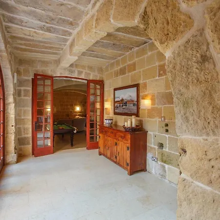 Il-veduta Farmhouse With Sunny Private Pool In Island Of Gozo Casa vacanze *