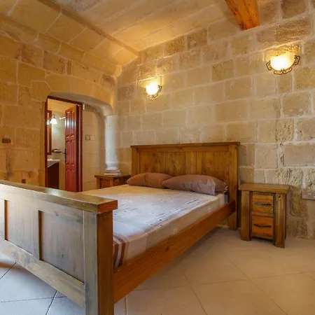 Il-veduta Farmhouse With Sunny Private Pool In Island Of Gozo Casa vacanze Għarb
