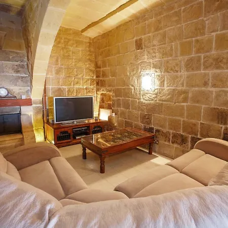 Il-veduta Farmhouse With Sunny Private Pool In Island Of Gozo Casa vacanze *